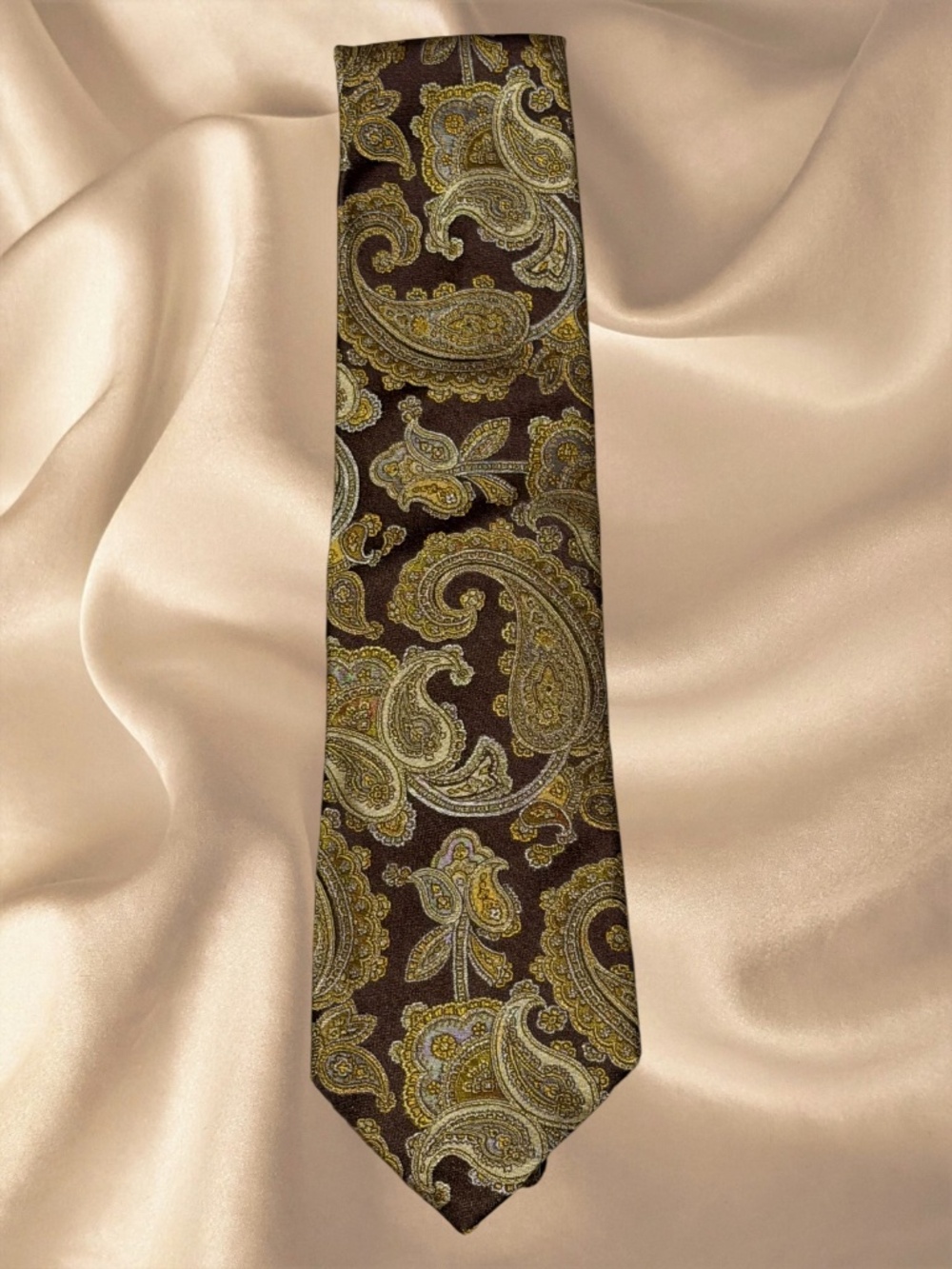 DANIEL FIGUEREDO Gorgeous Paisley Silk Tie in Browns & Golds. Beautiful